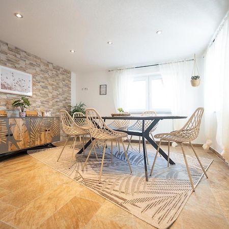 -Stadthaus Ida- Mit Grosser Dachterasse, Am Schlosspark, Luftkurort Kisslegg, Boxspringbetten, Kaffeevollautomat, Smarttv, Familienfreundlich, Grosszuegig, Zentral Eksteriør bilde
